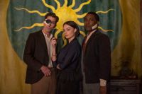Christian Bale, Margot Robbie och John David Washington i ett romantiskt kriminalepos om tre vänner som hamnar mitt i en konspirationshärva.