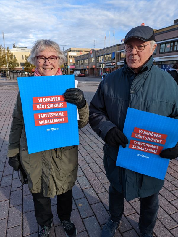 Vi kan ju inte gå igenom det här på nytt, säger Anita och Henry Virtanen från Borgå som har nedläggningen av Borgå bb i färskt minne.