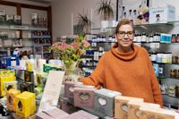 Anne Lehtinen, ägare till LeRouge, är mycket nöjd med butikens nya läge vid Borgå torg.