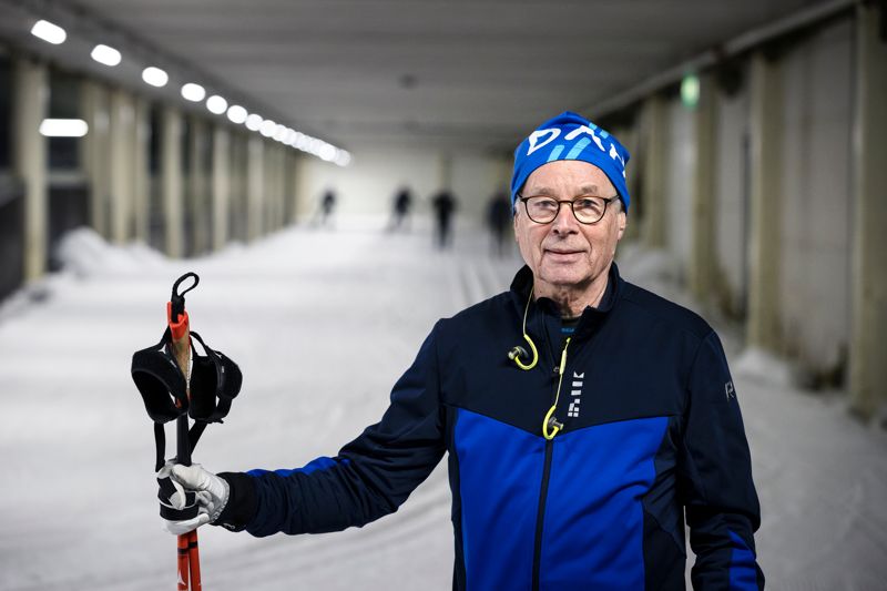 Antero Sirkka betonar skidåkningens positiva inverkan på folkhälsan. – Det blir färre läkarbesök.