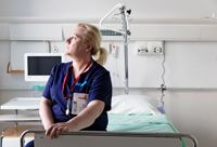 Fackavdelningen Tehys ordförande vid Borgå sjukhus Marianne Bruce-Suomela är lättad över att arbetskonflikten fått en lösning, men konstaterar att den utdragna processen lämnat djupa spår.