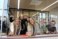 De jobbar i olika hörn av landet, men de är alla en del av Luckan. Anne Johansson Padilla, Peter Sundholm, Niklas Willstedt, Jenny Paajes, Pamela Andersson och Riku Tuominen var glada över att få träffas.
