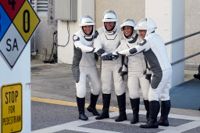 De fyra rymdresenärerna Anna Kikina, Josh Cassada, Nicole Mann och Koichi Wakata inför uppskjutningen i Cape Canaveral i Florida.