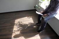 Bland unga och i städerna är hyresboende vanligare än ägoboende visar Statistikcentralens siffror.