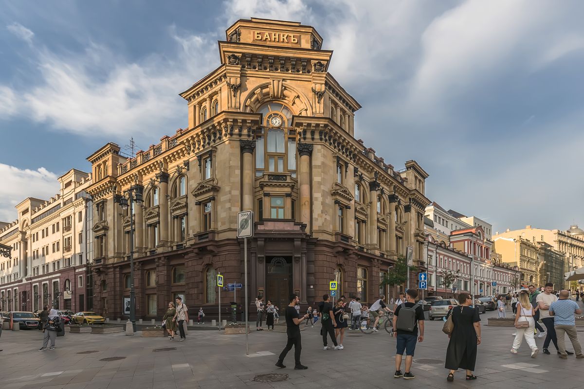 Rysslands ekonomi rasar och blir allt mer sluten