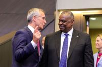 Natos generalsekreterare Jens Stoltenberg och USA:s försvarsminister Lloyd Austin inför torsdagens möten i Bryssel.