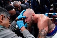 Robert Helenius var groggy efter förlusten mot Deontay Wilder.