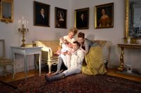 I den ansvarslösa kärlekens spel är insatsen krossade hjärtan. Musikteatern Farliga förbindelser bygger på en brevroman som fick societeten på 1700-talet att rodna.