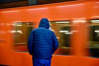 I december kan man åka metro ända till Stensvik. Det kan påverka övrig kollektivtrafik västerut.