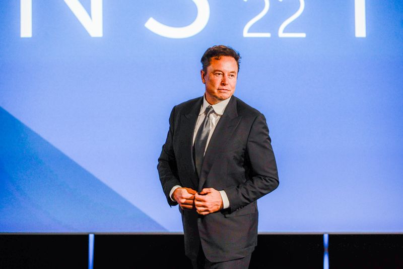 Elon Musk har bland annat sparkat en rad chefer sedan han tog över Twitter.