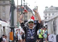 Robson Lindberg körde själv Ironman Hamburg i juni. Nu ska han vara speaker i VM.