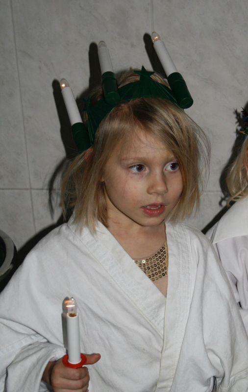 Eva–Li Teir lussar som barn.