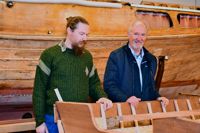Läraren Markus Verronen och träbåtsentusiasten Esko Taanila är initiativtagare till det nya projektet i Kuggom.