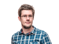 HBL:s kulturchef Fredrik Sonck konstaterar en del kanske kan höja lite på ögonbrynen över att han tar över vd-posten på Ålands radio samtidigt som hans fru Heidi Grandell-Sonck tar över som redaktionschef och ansvarig utgivare, men själv ser han ingen dramatik.