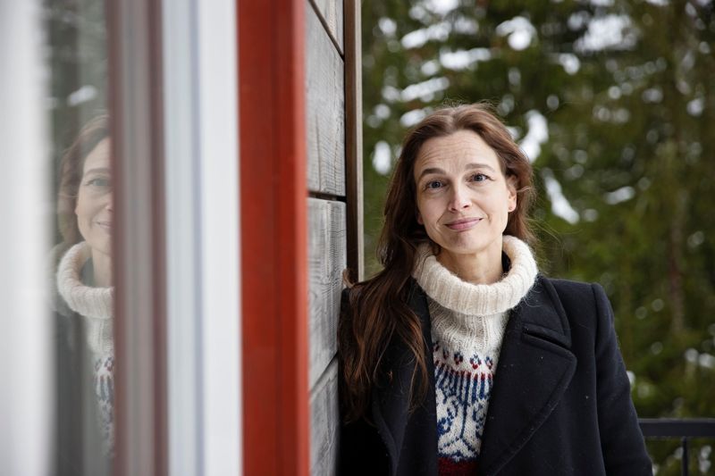 Raseborgs stadsdirektör Petra Theman berättar att staden lyckats dra ner på sin energiförbrukning. Hon säger att staden vill leda med exempel, vilket betyder att åtgärderna man gjort måste ha effekt. Arkivbild.