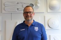 Tomas Westerlund, tränare för damernas landslag i handboll, anser att laget måste våga ”sticka in näsan” lite mer.