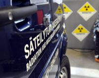 – Strålningsnivåerna i den här frakten var inte en riskfaktor, hanteringen av det kräver inga särskilda åtgärder, säger Mia Ylä-Mella på Strålsäkerhetscentralen.