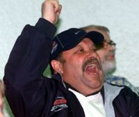 HC Dennis ordförande Dennis Rafkin när hans lag mötte GrIFK i ligafinalen i handboll, den 12 april 2000.