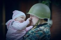 En färsk kvantitativ studie publicerad i The Lancet visar att förekomsten av våld i intima relationer är vanligare bland militärer än bland befolkningen överlag.