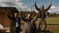 Magnus Millang, Thomas Bo Larsen och Mads Mikkelsen i En runda till.