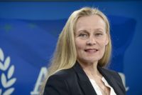 Maria Löfgren valdes till ordförande för Akava, efter avgående Sture Fjäder. Löfgren har varit en röst för kvinnodominerade branscher, som verksamhetsledare för de offentligt anställda, JUKO.