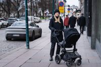 Helsingforsbon Jasmiina Parta promenerar mycket och vill se ett livskraftigt centrum. Samtidigt är hon fundersam över hur trafikarrangemangen blir med färre körfiler vid Esplanden.