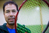Fernando Famoso har en lång karriär som tränare och har jobbat i flera länder. Nu utvecklar han spelare i Hangö.
