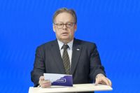 Helsingfors stads borgmästare Juhana Vartiainen blir ny ordförande för den skandalomsusade stödstiftelsen.