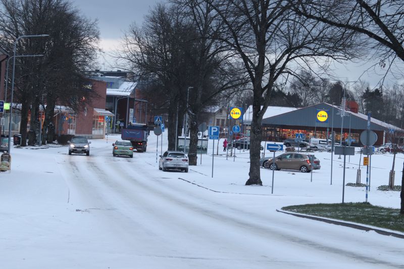Snön stoppade inte kommersen i Karis-