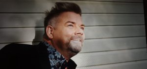 Jari Sillanpää må ha skägg på hakan, men han räknar fortfarande dagarna till julafton.