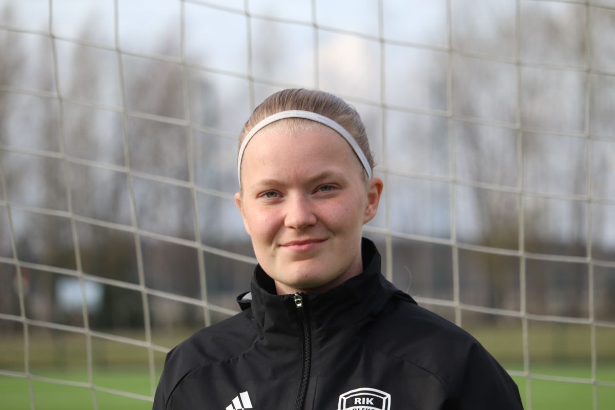 Fotbollsspelaren Rebecka Mannström från Ekenäs lämnar svenska KIF Örebro i damallsvenskan. Den senaste säsongen var hon utlånad till RIK Karlskoga i elitettan, den näst högsta serienivån i Sverige.