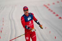 Sindre Bjørnestad Skar under helgens säsongspremiär i Beitostølen. Bjørnestad Skar har testats positivt för covid-19 och missar världscuppremiären i Ruka i helgen.