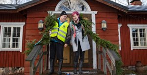 Heikki Kaisla och Kaisa Randström är aktiva i Sjundeås företagarförening som ordnar julinvigning vid Fanjunkars på fredag.