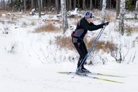 På onsdagen skidade Pentti Karjaluoto för andra gången den här säsongen i Kokon på ett kort spår som stadens idrottstjänster kallar ett botten för ett spår för fristil. På basen av spåren räknade Karjaluoto ut att flera skidlöpare hade utnyttjat det relativt tunna snöskiktet redan på tisdagskvällen.