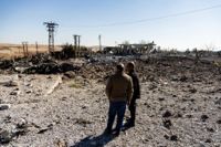 En elstation i samhället Taql Baql i den syriska provinsen al-Hasakah efter de turkiska attackerna i söndags.