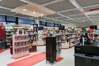 FÖRNYAS. Alko-affären i Lovisa förnyas och håller stängt medan renoveringsarbetena pågår i butikslokalen på Mariegatan.