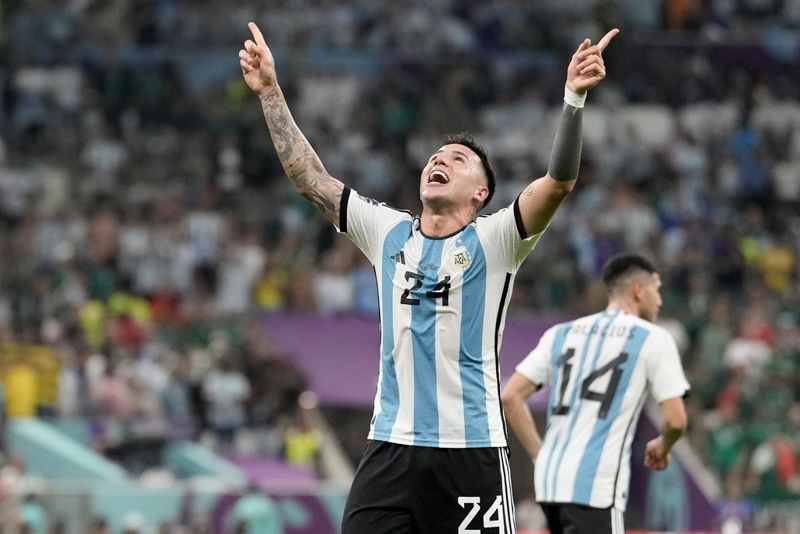 Enzo Fernandez tackar högre makter.