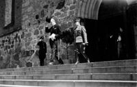 President Gustaf Mannerheim förblev lutheran hela sitt liv, trots att hans långa ryska period gjorde honom mottaglig för ortodoxin. Här utanför Domkyrkan i Åbo efter ärkebiskopens installation.