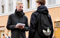 PRAKTIK. Niklas Grönholm studerar statskunskap med masskommunikation. Nyligen gjorde han praktik på Östnyland.