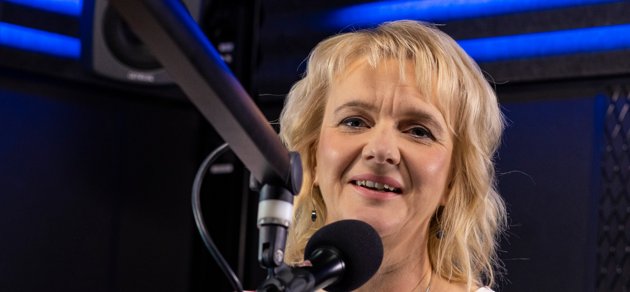 Camilla Andelin tog över som programledare år 2008.