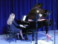 Pianisten Anna Kuvaja var en av musikerna som uppträdde under Lux Musicae.