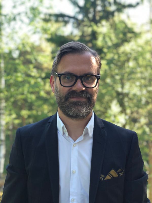 Tomas Järvinen är årets luciakrönare.