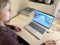Om man inte har VR-glasögon kan man spela Finska missionssällskapets kunskapsspel om Tanzania på en vanlig webbläsare.