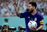 Lionel Messis Argentina ställs mot Australien i åttondelsfinalen.