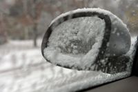 Snön vräkte ned under natten i södra Finland. Och mer är på väg.