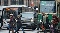Måndagen körs fredagstrafik vilket innebär att många linjer har utökad nattrafik.