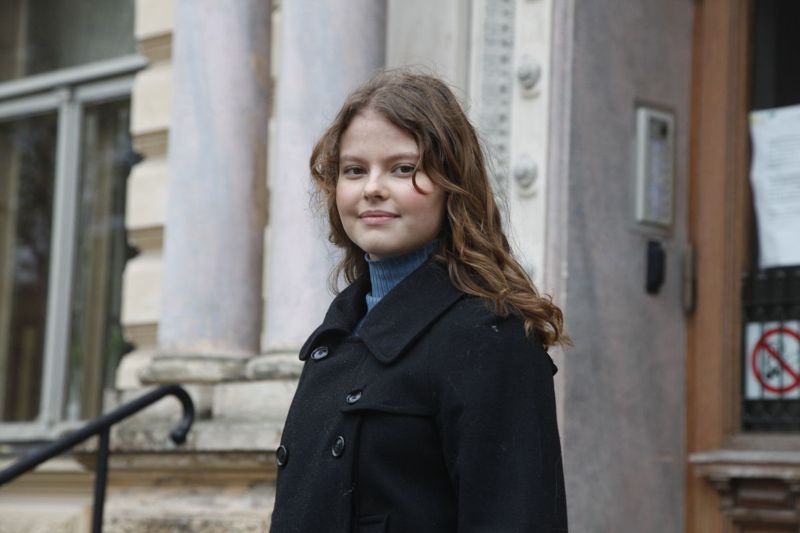 Borgås ungdomsfullmäktiges ordförande Ronja Flykt får dra på sig balklänningen och fira självständigheten tillsammans med president Sauli Niinistö på slottet.