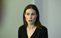Statsminister Sanna Marin (SDP) sade att regeringen faller om ett regeringsparti i framtiden inte håller sig till spelreglerna, det vill säga agerar mot regeringens förslag.