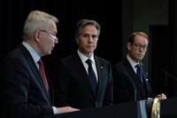Finlands utrikesminister Pekka Haavisto och Sveriges utrikesminister Tobias Billström är på ett gemensamt besök i Washington DC där de bland andra träffat USA:s utrikesminister Antony Blinken (i mitten).