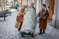 Lena Endre, Peter Dalle, Johan Ulvesson och Ulla Skoog i SVT:s juldramasatsning.